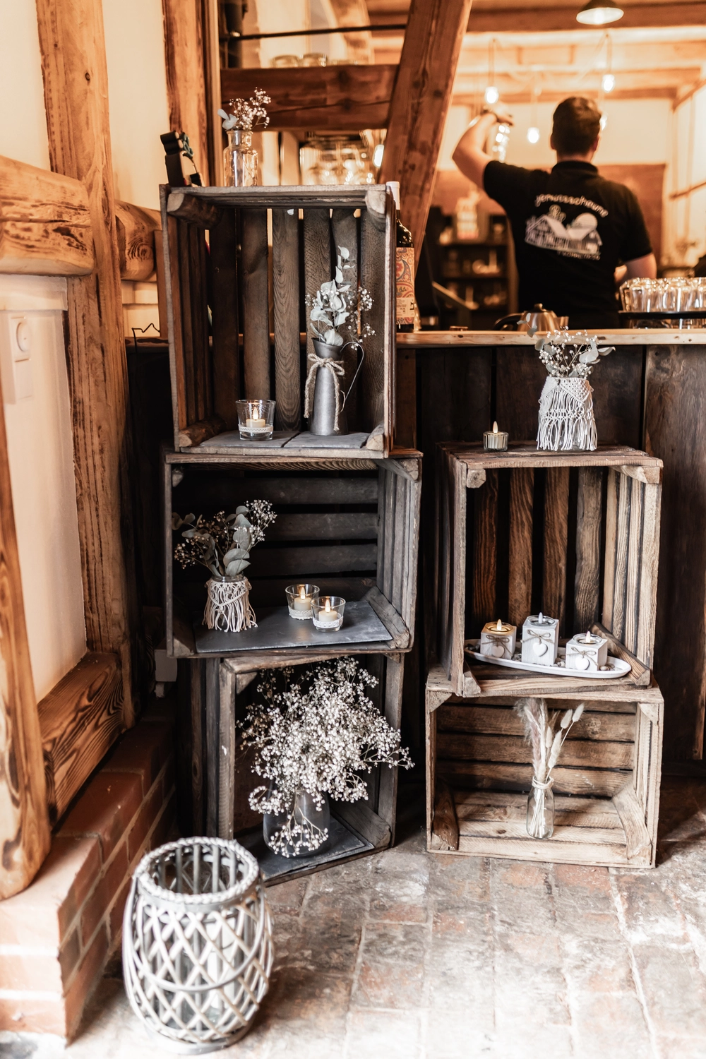 Fachwerk16, Seminarhaus, Stehtisch auf der Terrasse