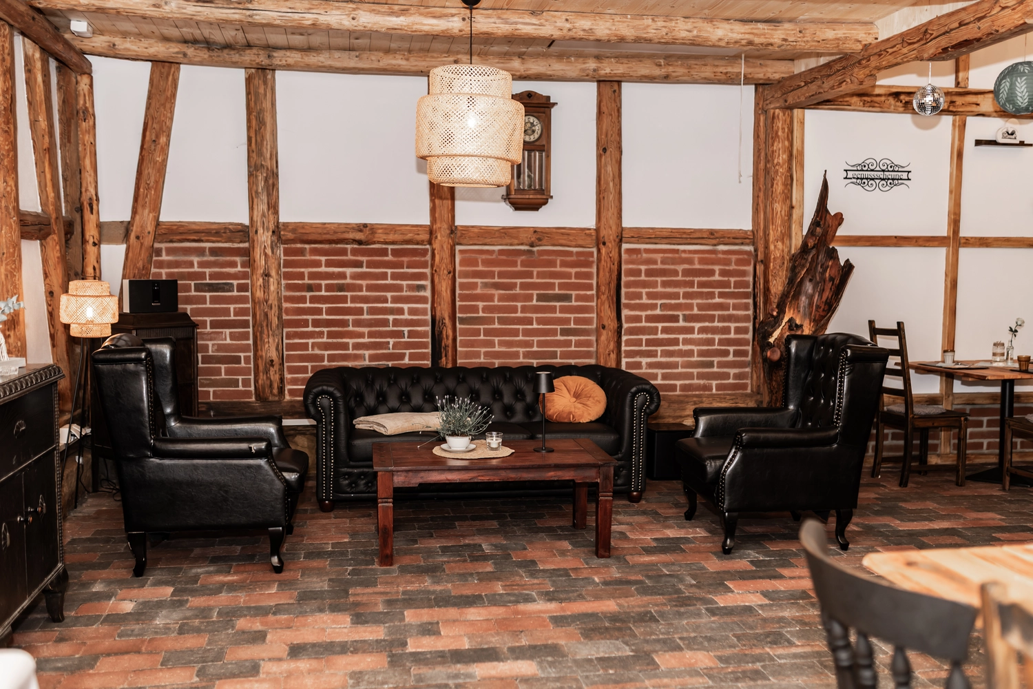 Fachwerk16, Buffet Essen