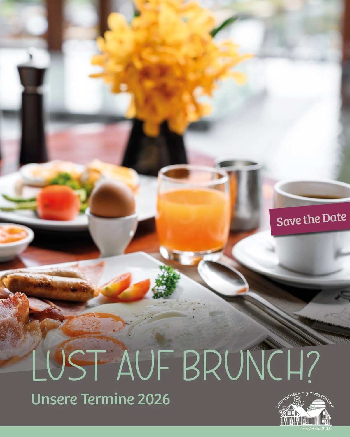 Fachwerk16, Seminarhaus, weiße Möbel Tisch und Hocker